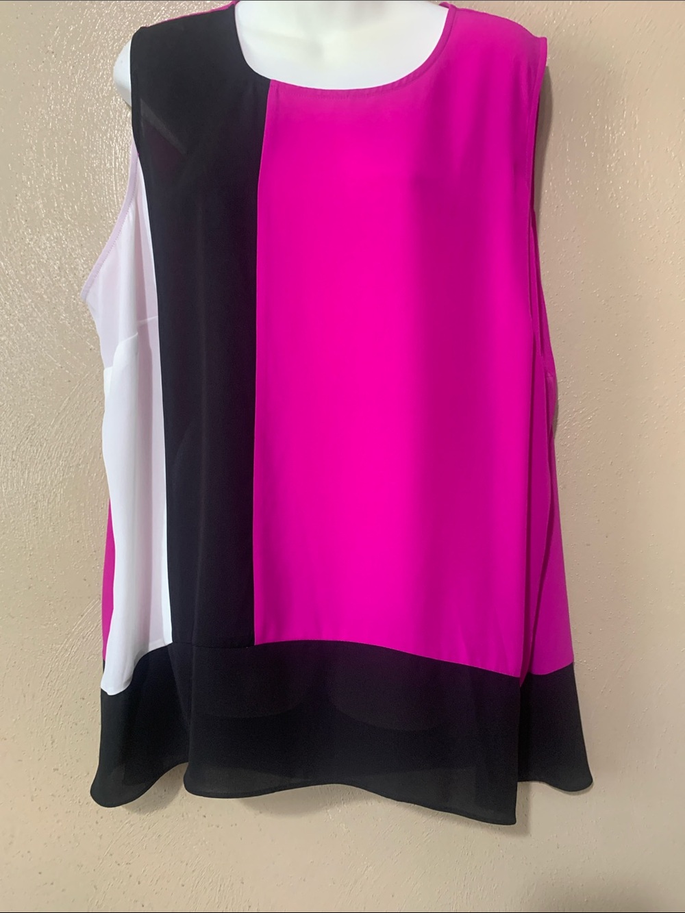 INC International Concepts Fuchsia Black & White Colorblock Sleeveless Tank NWT